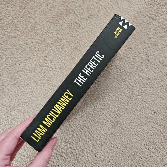 4/$25 The Heretic by Liam McIlvanney - Paperback - Picture 5 of 7